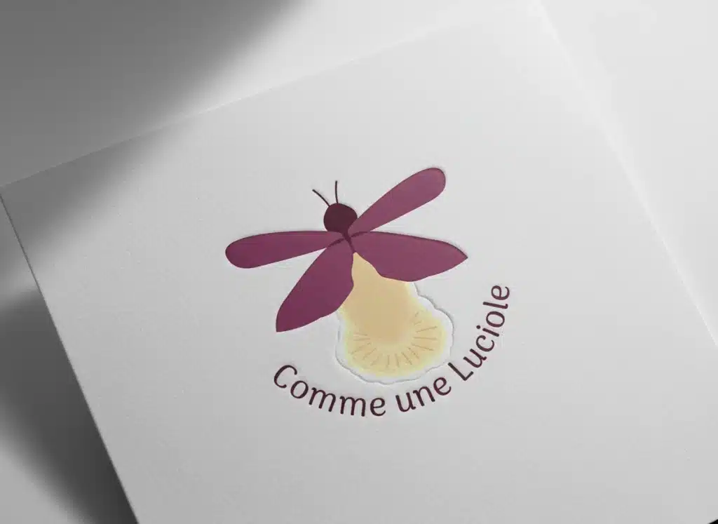Comme une Luciole Logo